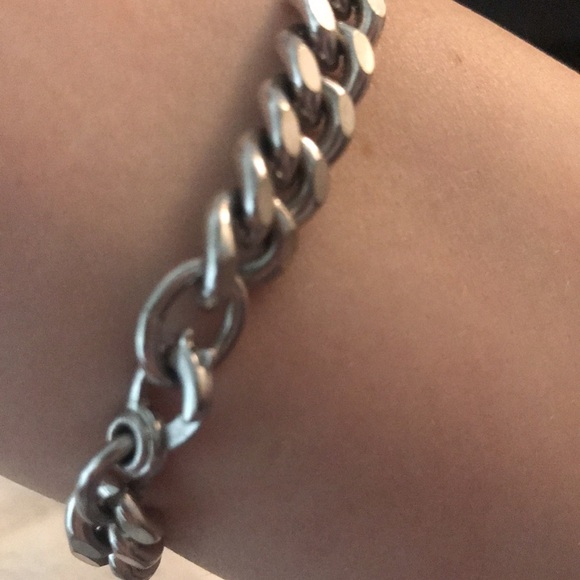Mens ‘nickel silver’ engraved Cuban link bracelet - Picture 6 of 7